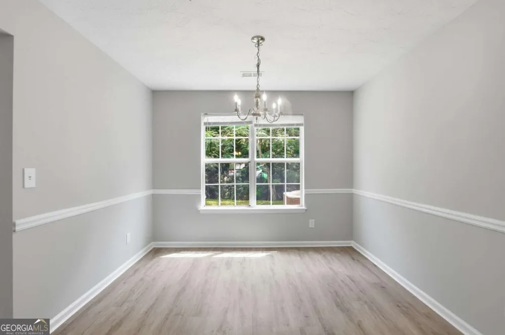 2545 Carolina RDG Riverdale, GA 30296