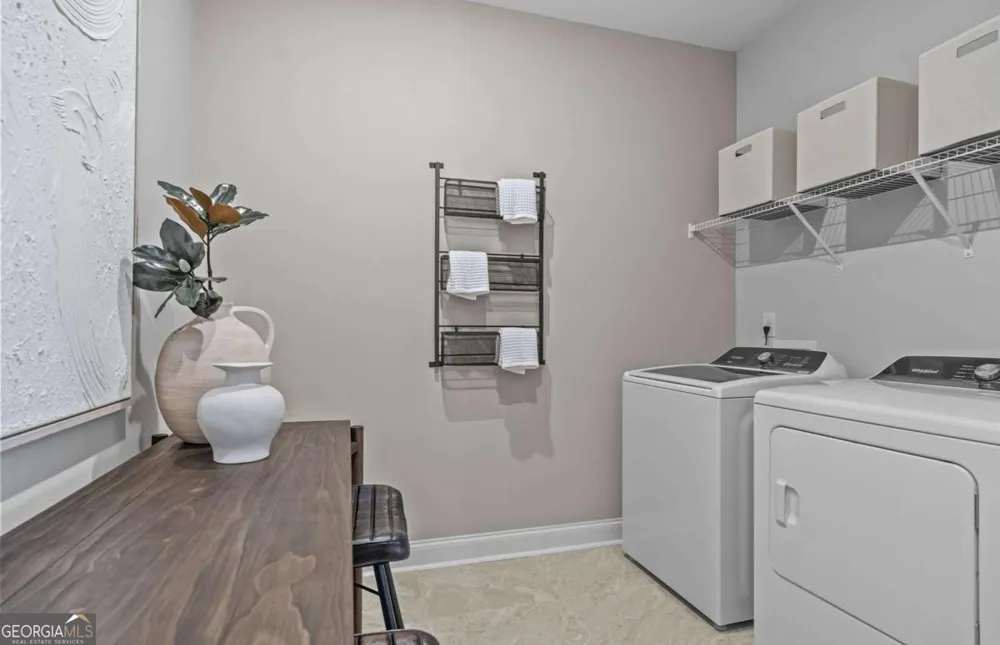 4254 Groveview LN Powder Springs, GA 30127
