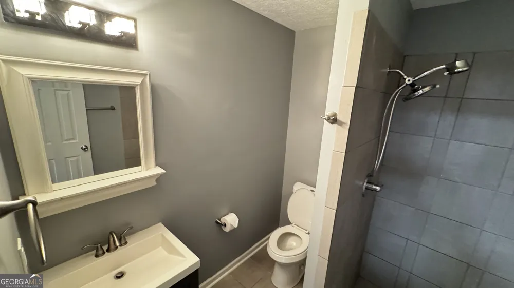 6200 Cherry LN Douglasville, GA 30134