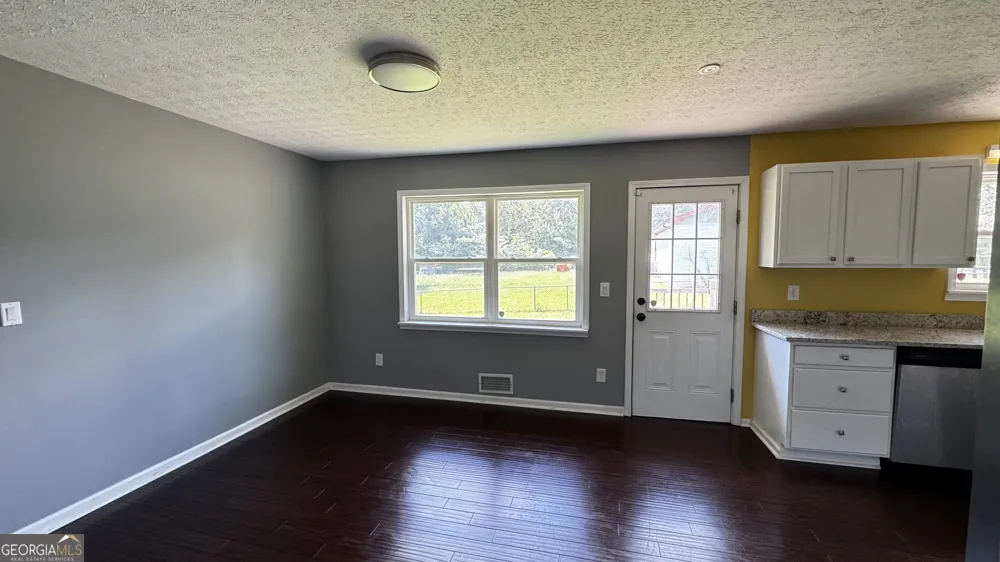 6200 Cherry LN Douglasville, GA 30134