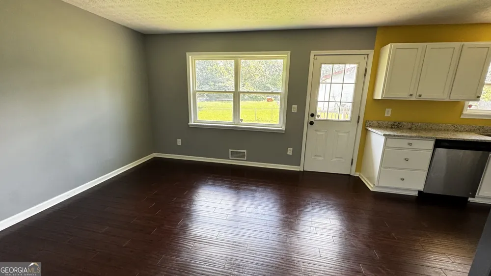 6200 Cherry LN Douglasville, GA 30134
