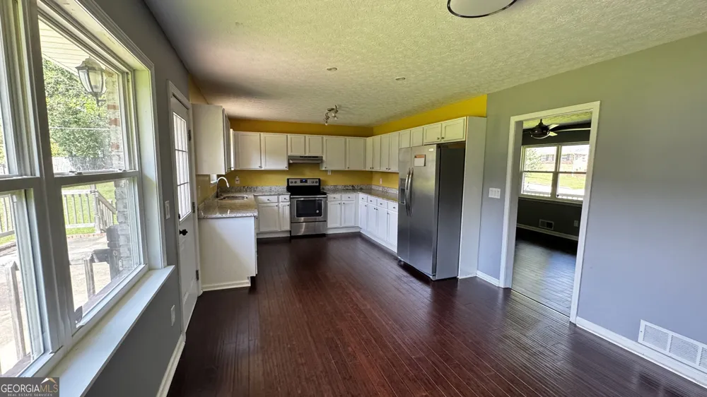 6200 Cherry LN Douglasville, GA 30134