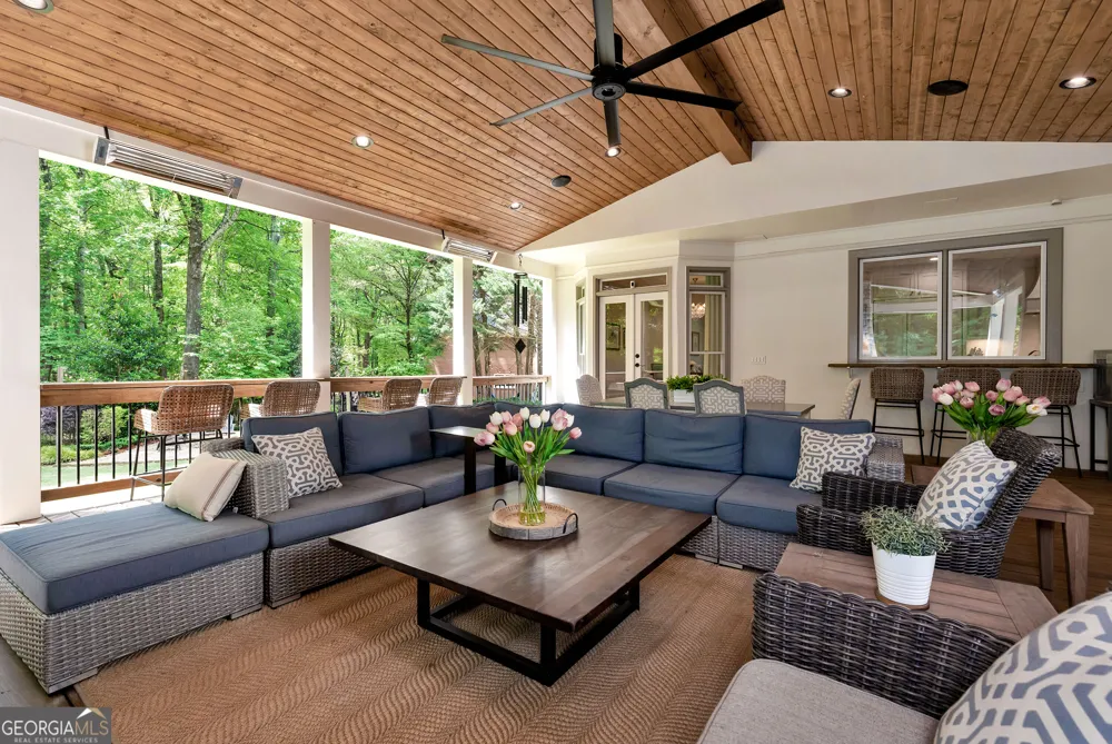 300 Chesterton CIR Johns Creek, GA 30097