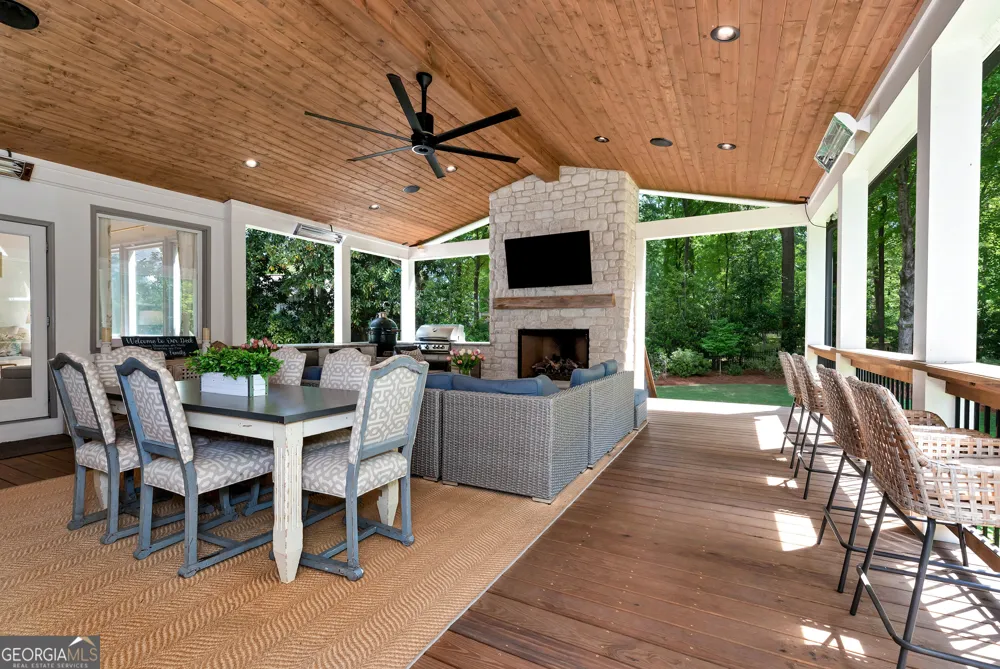 300 Chesterton CIR Johns Creek, GA 30097