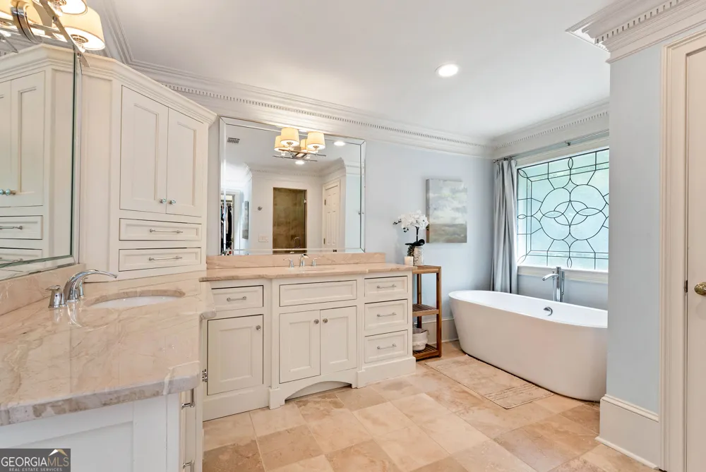 300 Chesterton CIR Johns Creek, GA 30097