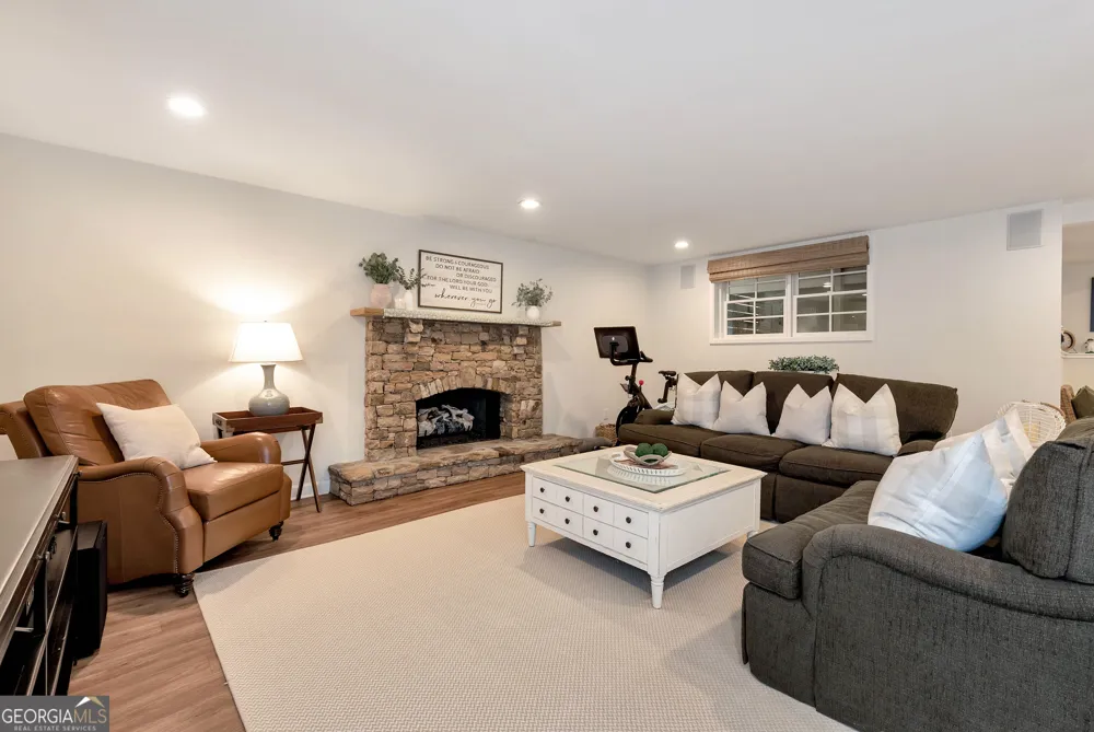 300 Chesterton CIR Johns Creek, GA 30097