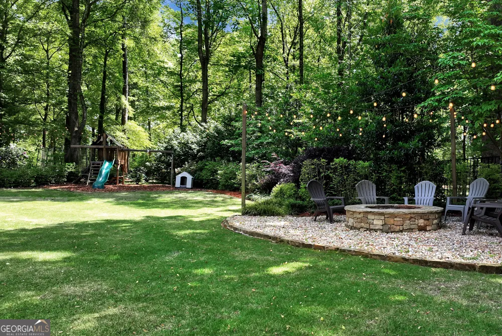 300 Chesterton CIR Johns Creek, GA 30097