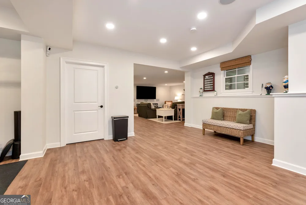 300 Chesterton CIR Johns Creek, GA 30097