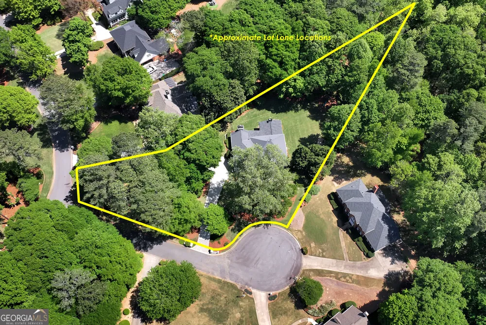 300 Chesterton CIR Johns Creek, GA 30097