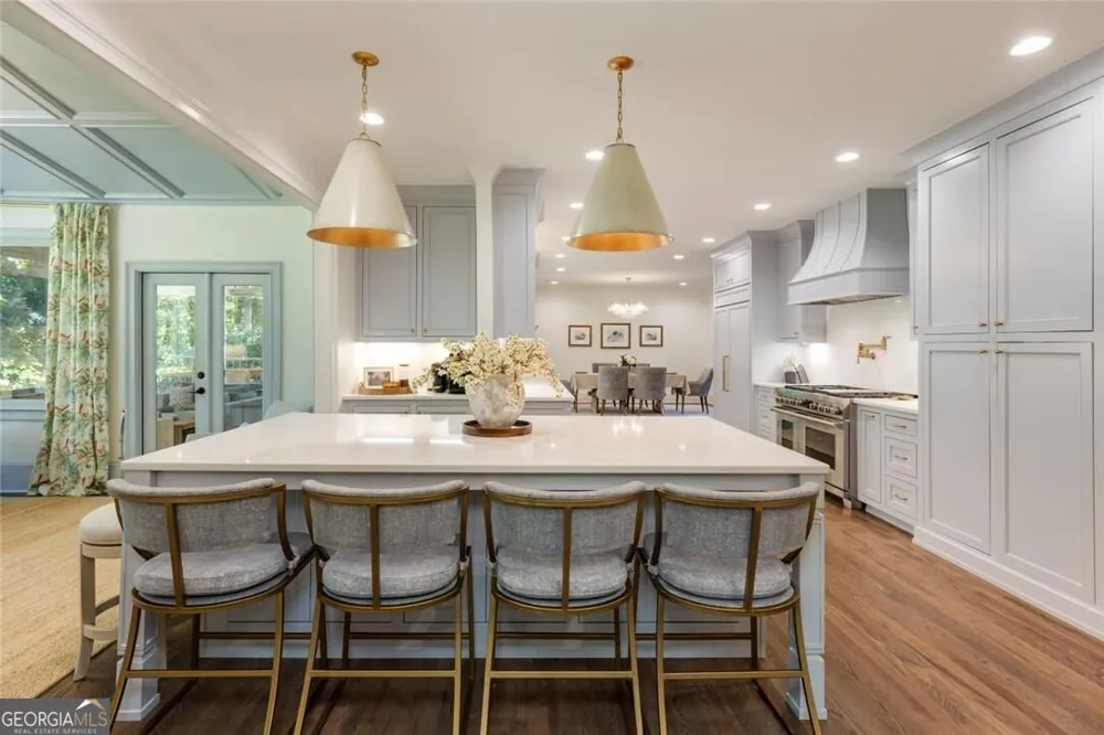 300 Chesterton CIR Johns Creek, GA 30097