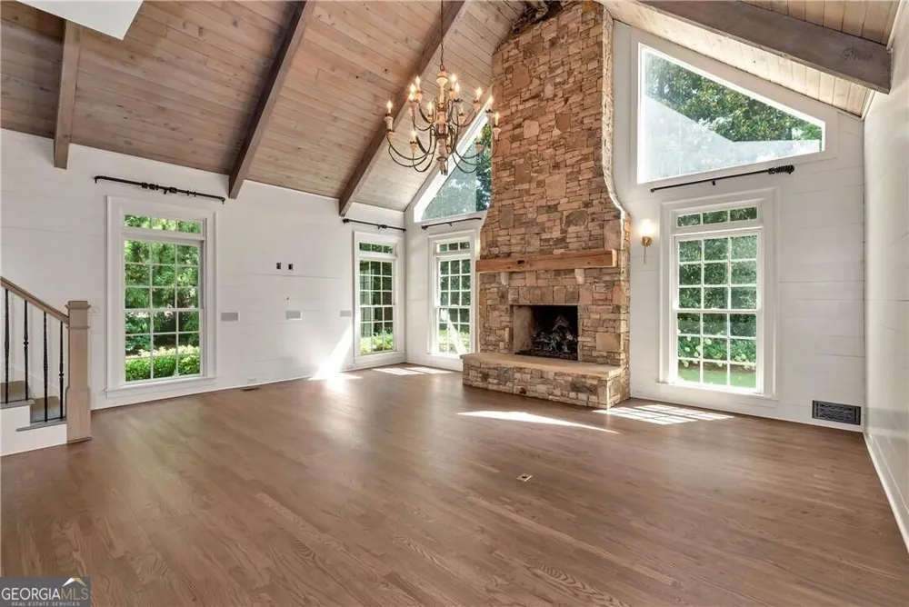 300 Chesterton CIR Johns Creek, GA 30097