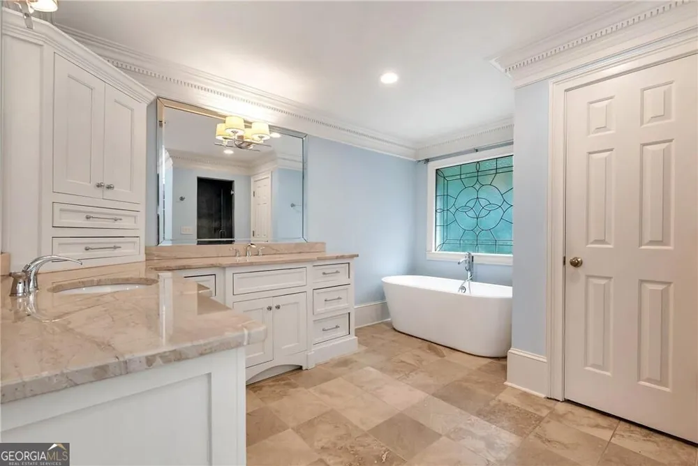 300 Chesterton CIR Johns Creek, GA 30097