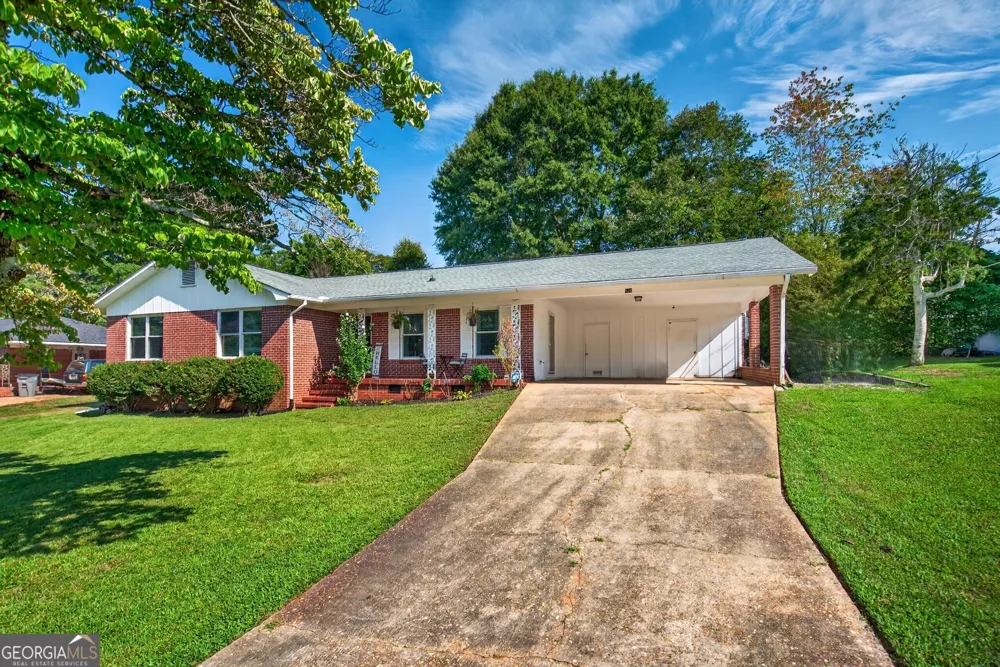 928 Norwood DR LaGrange, GA 30240