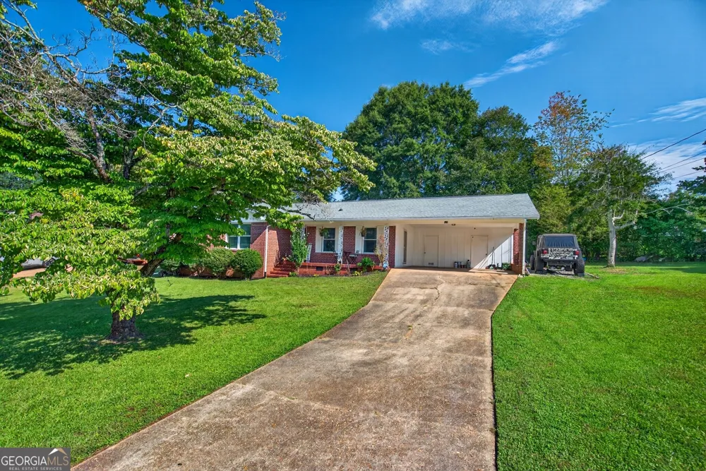 928 Norwood DR LaGrange, GA 30240