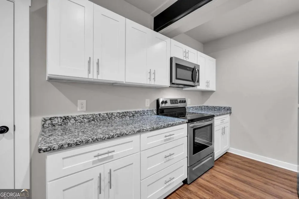 86 S Forest AVE Hartwell, GA 30643
