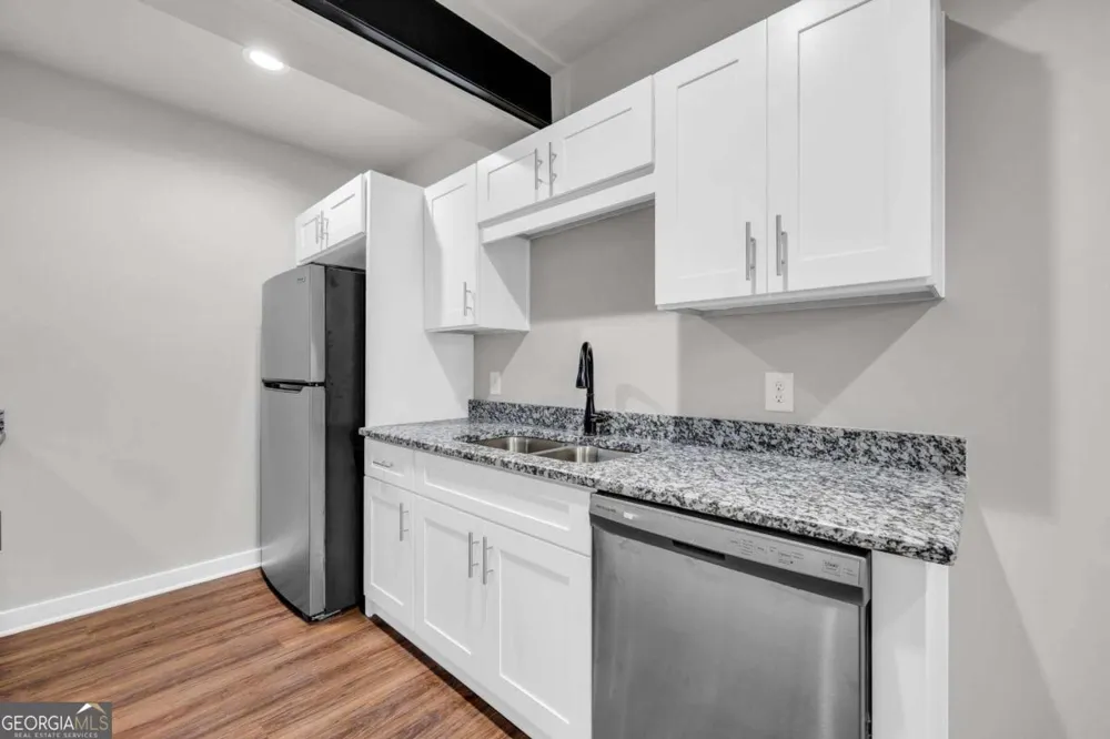 86 S Forest AVE Hartwell, GA 30643