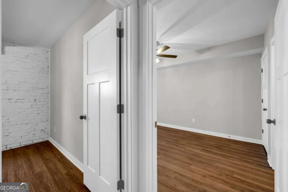 86 S Forest AVE Hartwell, GA 30643