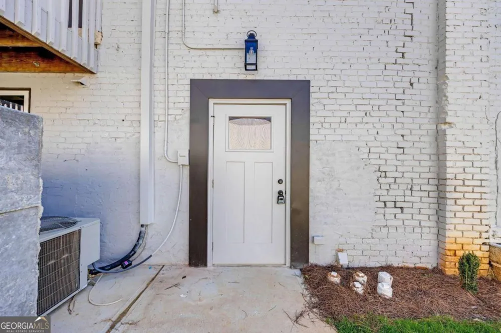 86 S Forest AVE Hartwell, GA 30643