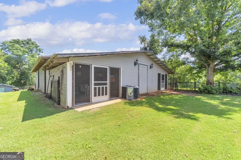 1040 Crenshaw RD Martin, GA 30557