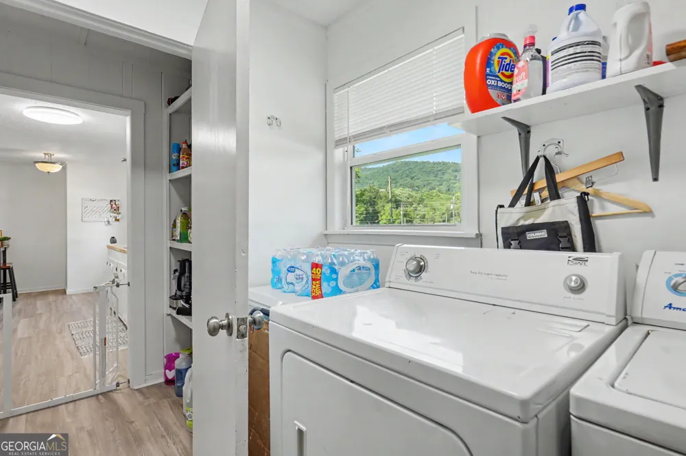 29 Fisher AVE Clayton, GA 30525