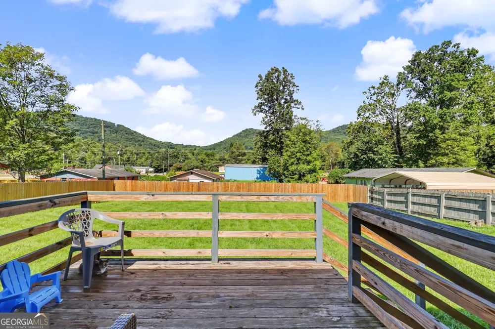 29 Fisher AVE Clayton, GA 30525