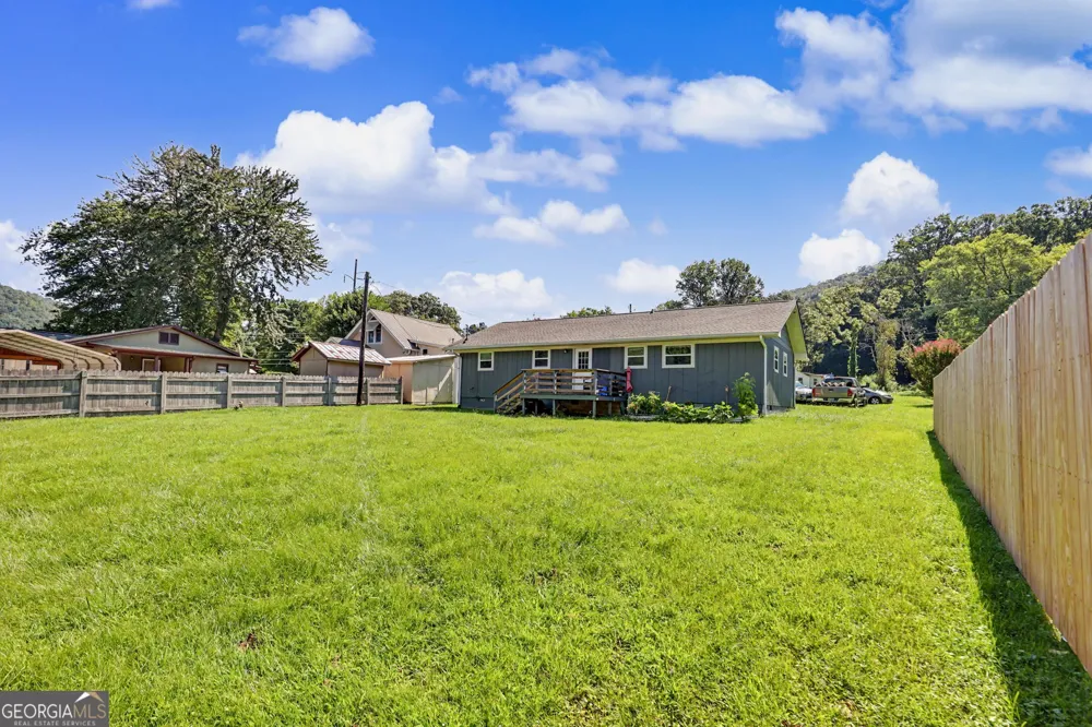 29 Fisher AVE Clayton, GA 30525
