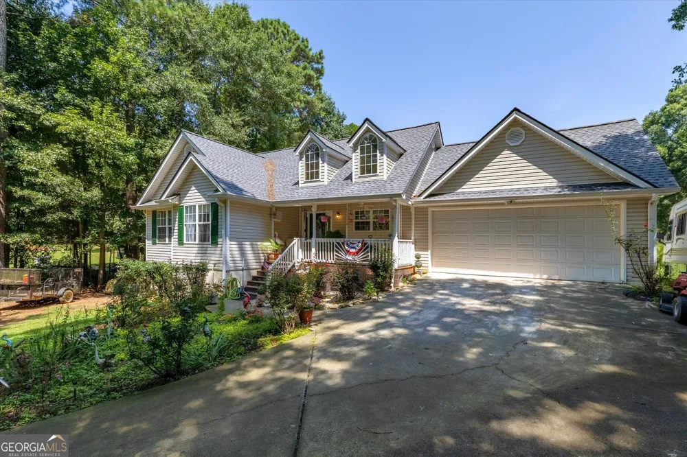 598 Holders Siding RD Jefferson, GA 30549