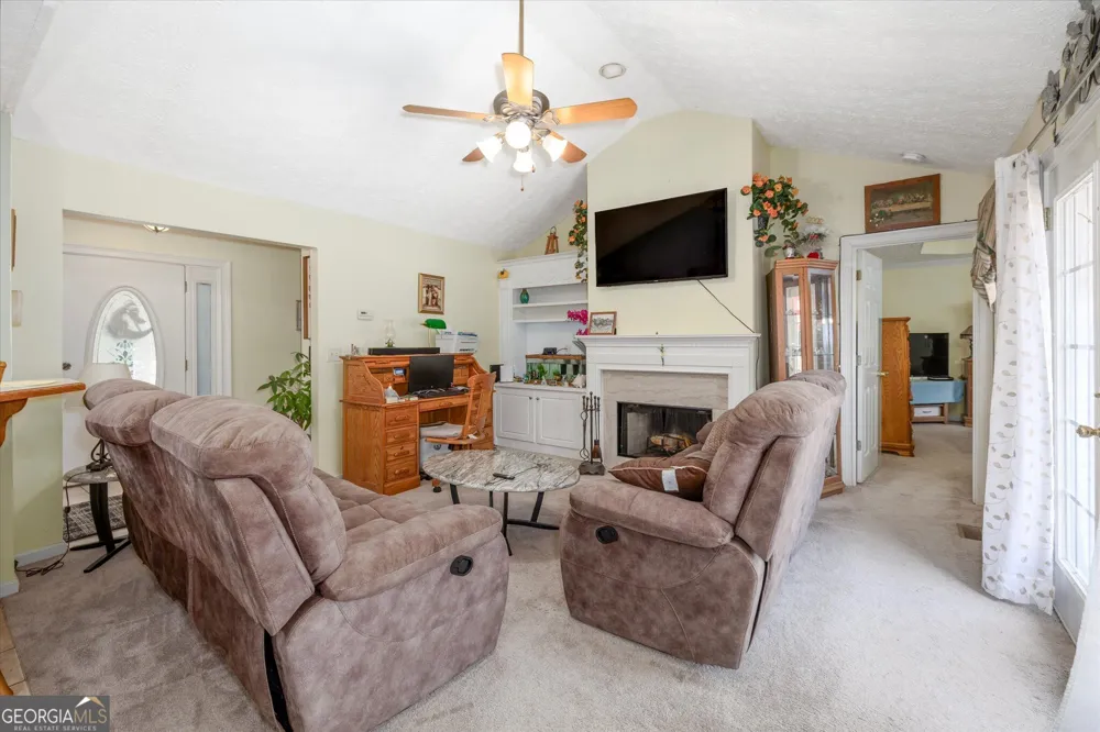 598 Holders Siding RD Jefferson, GA 30549