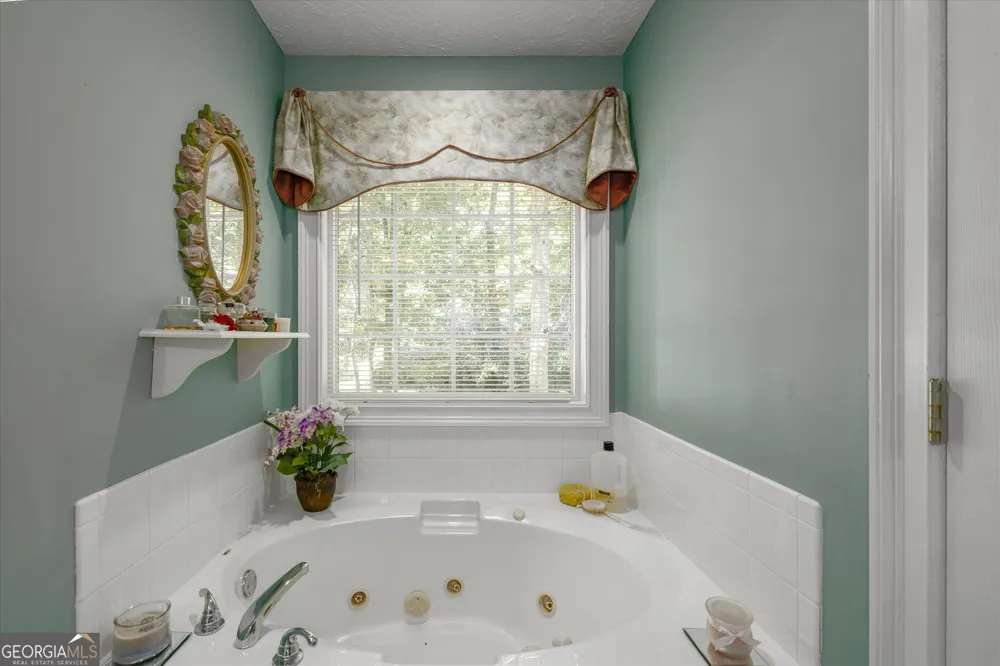 598 Holders Siding RD Jefferson, GA 30549