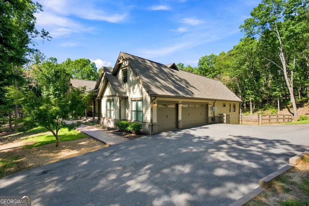 221 Brookhollow RD Ball Ground, GA 30107