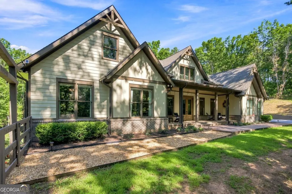 221 Brookhollow RD Ball Ground, GA 30107