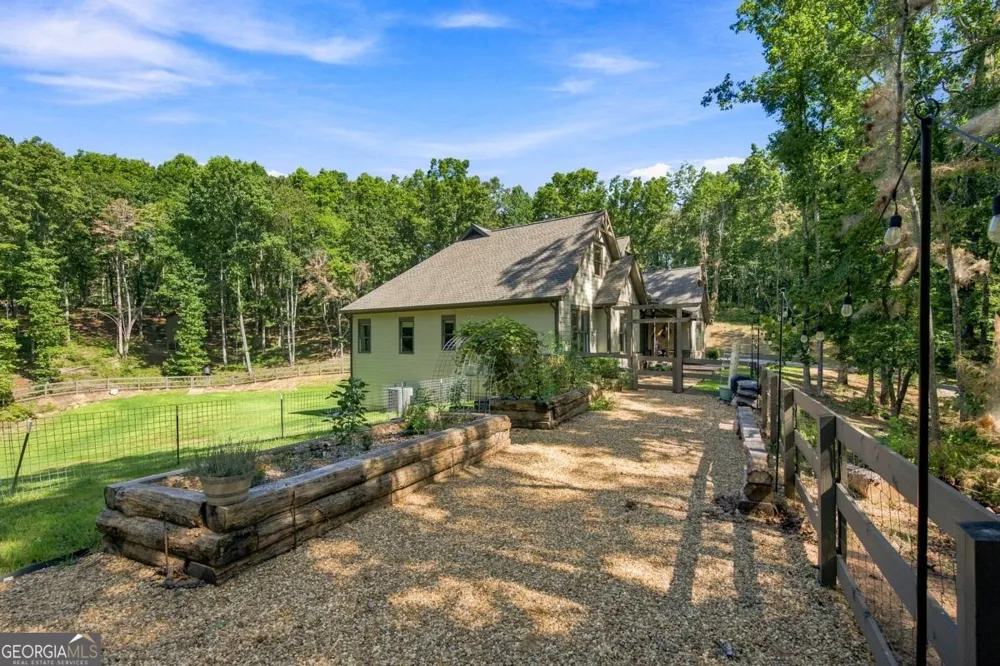 221 Brookhollow RD Ball Ground, GA 30107
