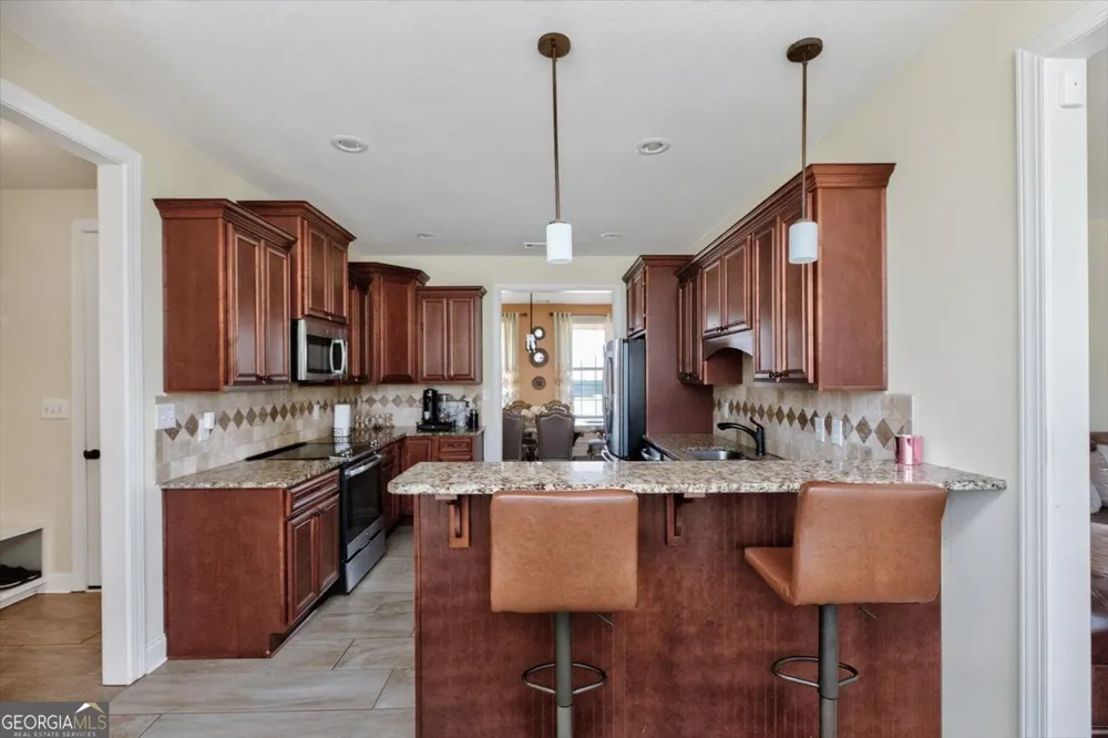 109 Charlotte DR Bonaire, GA 31005