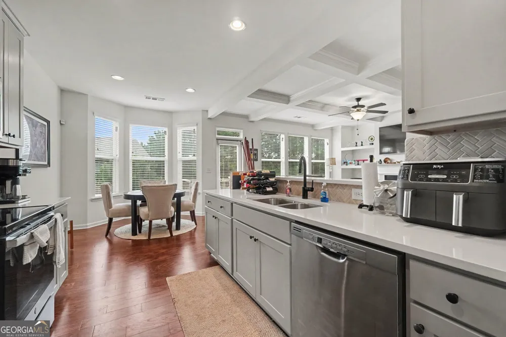 844 Venture WAY Winston, GA 30331