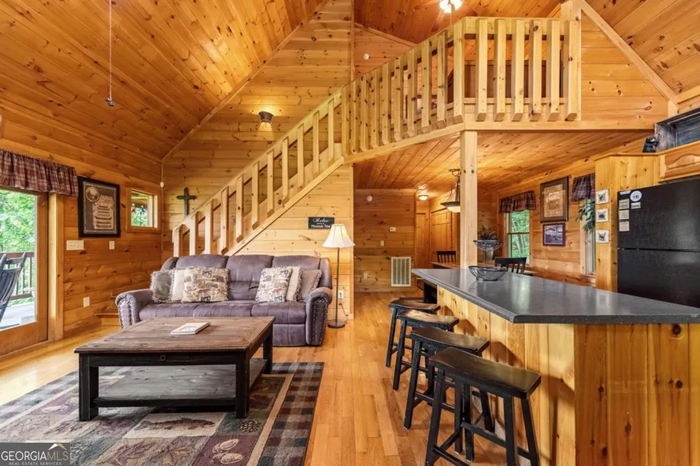 469 Mountain High DR Mineral Bluff, GA 30559