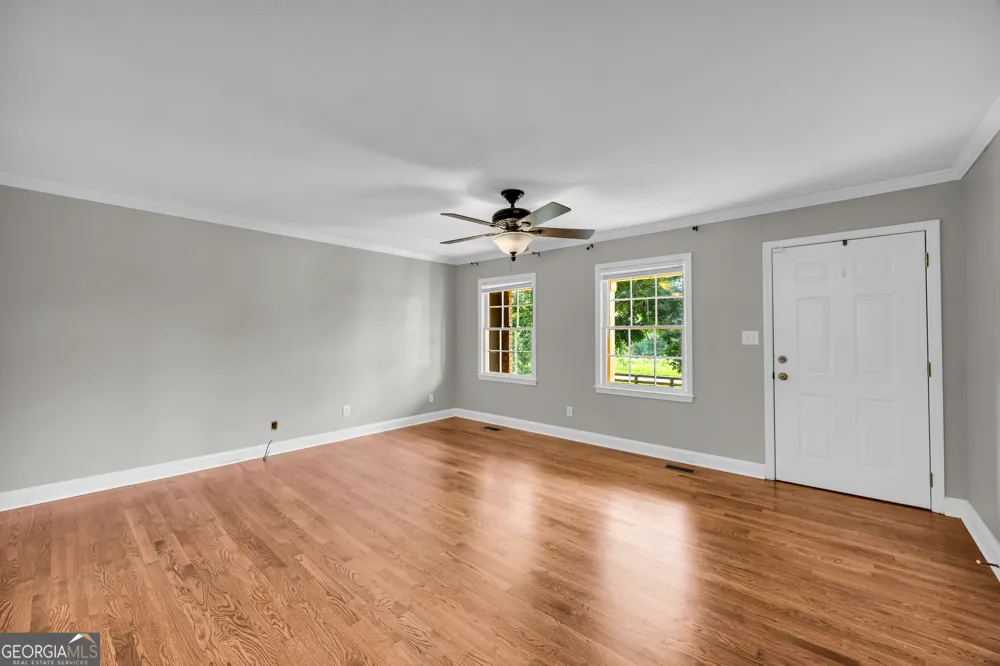 45 Smith Overhead Bridge RD Commerce, GA 30530