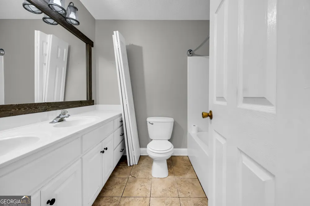 45 Smith Overhead Bridge RD Commerce, GA 30530