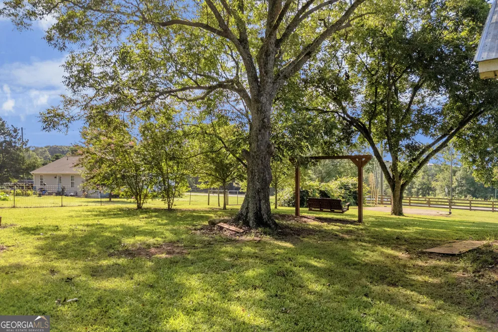 45 Smith Overhead Bridge RD Commerce, GA 30530