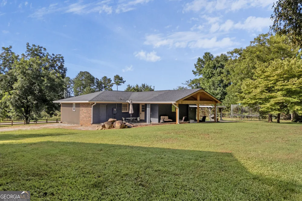 45 Smith Overhead Bridge RD Commerce, GA 30530