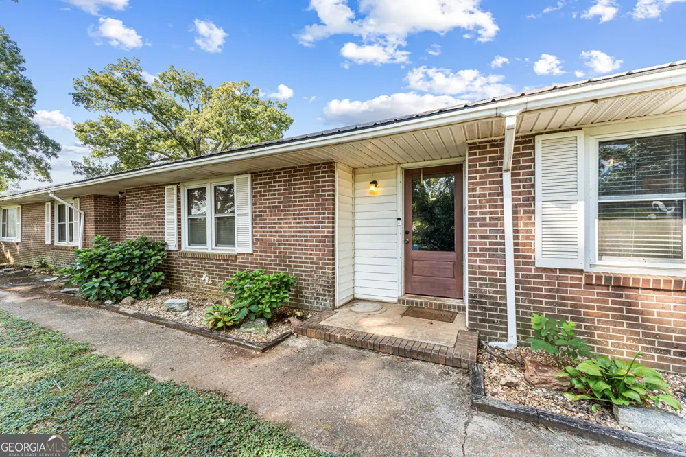 211 Allen Rd Musella, GA 31066