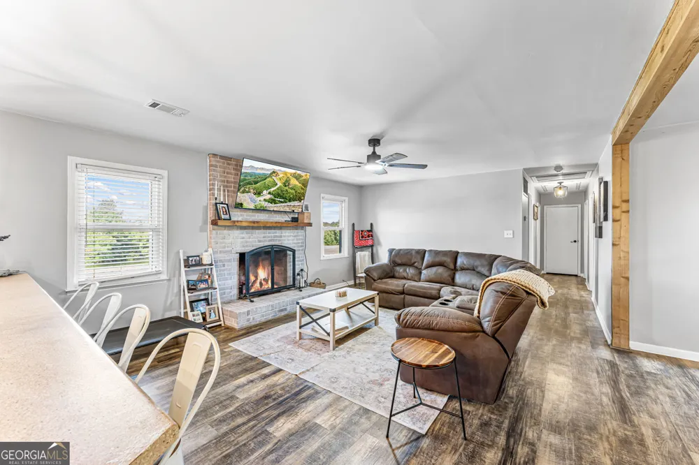 211 Allen Rd Musella, GA 31066