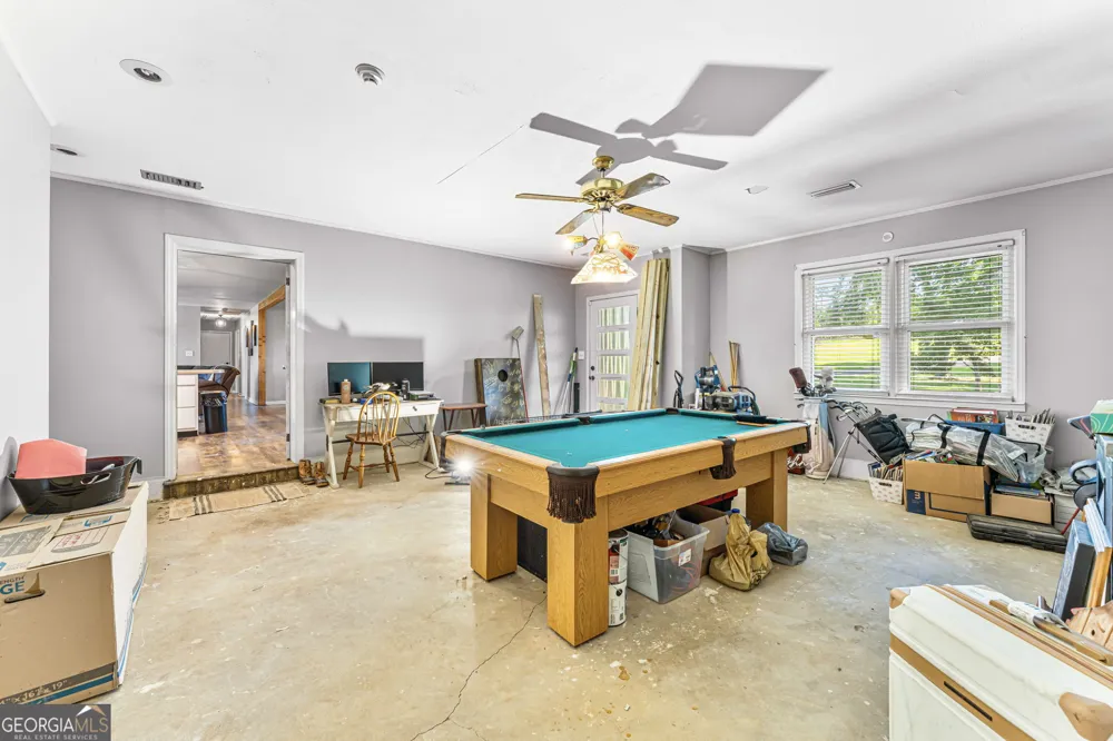 211 Allen Rd Musella, GA 31066