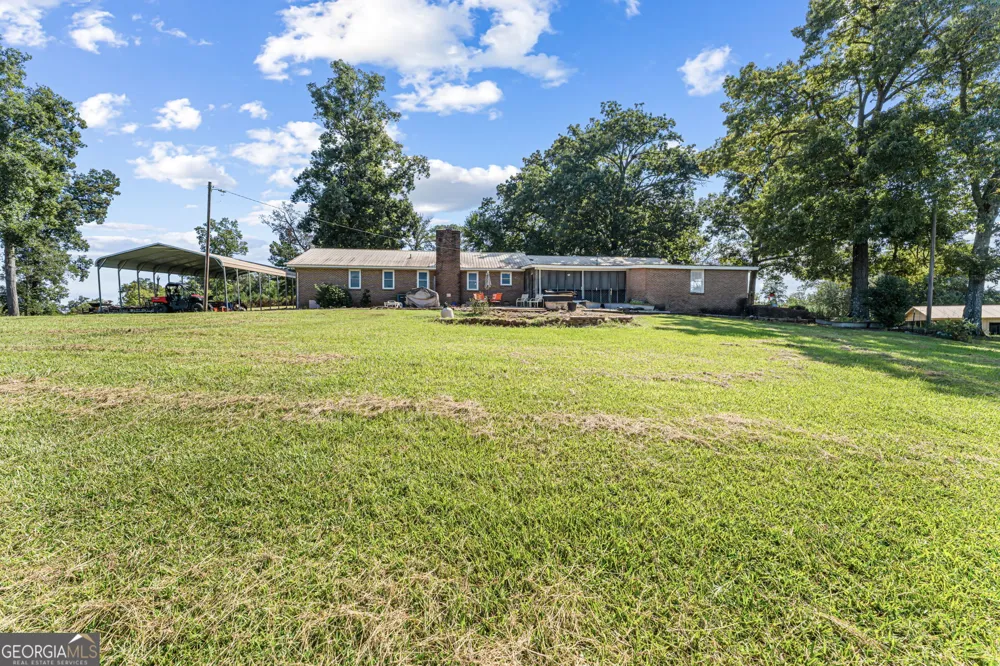 211 Allen Rd Musella, GA 31066