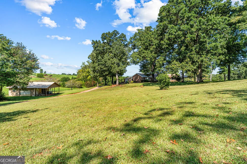 211 Allen Rd Musella, GA 31066