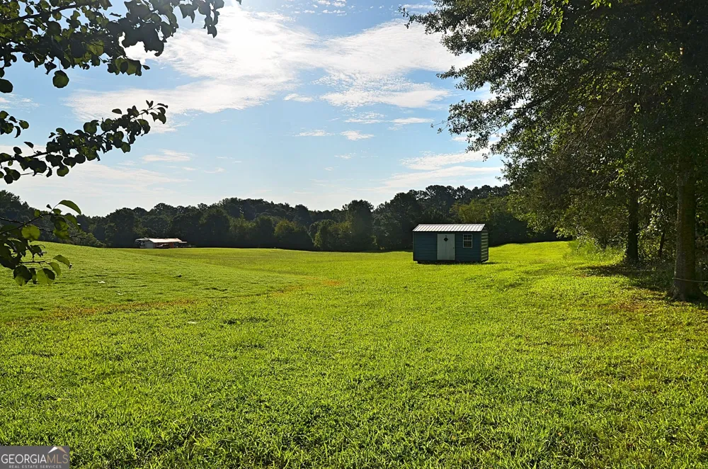 415 PJ East RD Covington, GA 30014