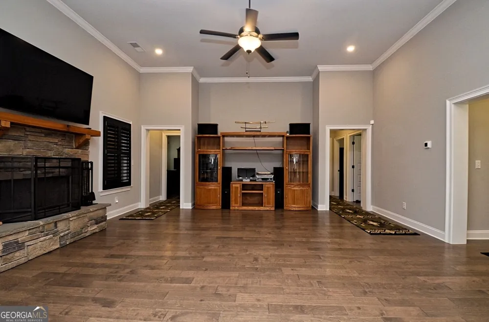 415 PJ East RD Covington, GA 30014