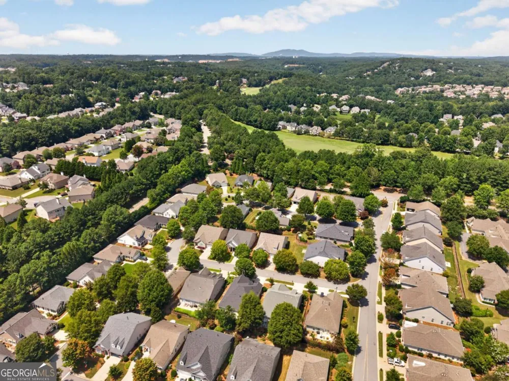6615 Marlow DR Cumming, GA 30041