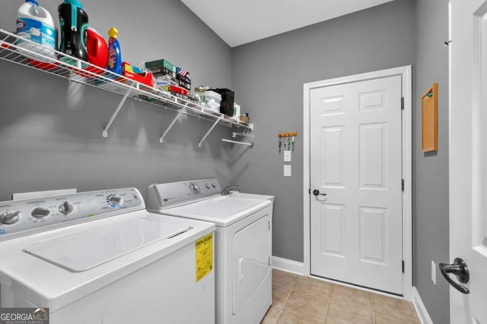 6615 Marlow DR Cumming, GA 30041