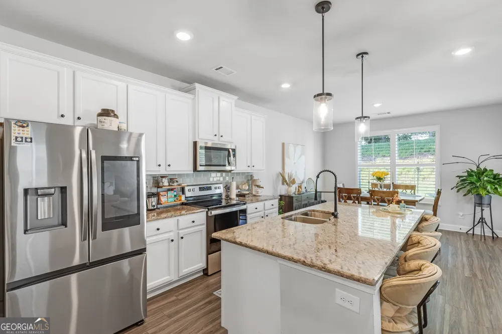 5317 Fox Hill LN Oakwood, GA 30566
