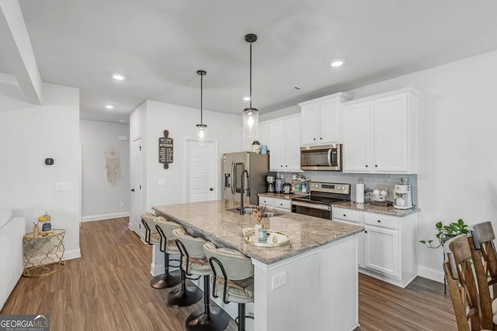 5317 Fox Hill LN Oakwood, GA 30566